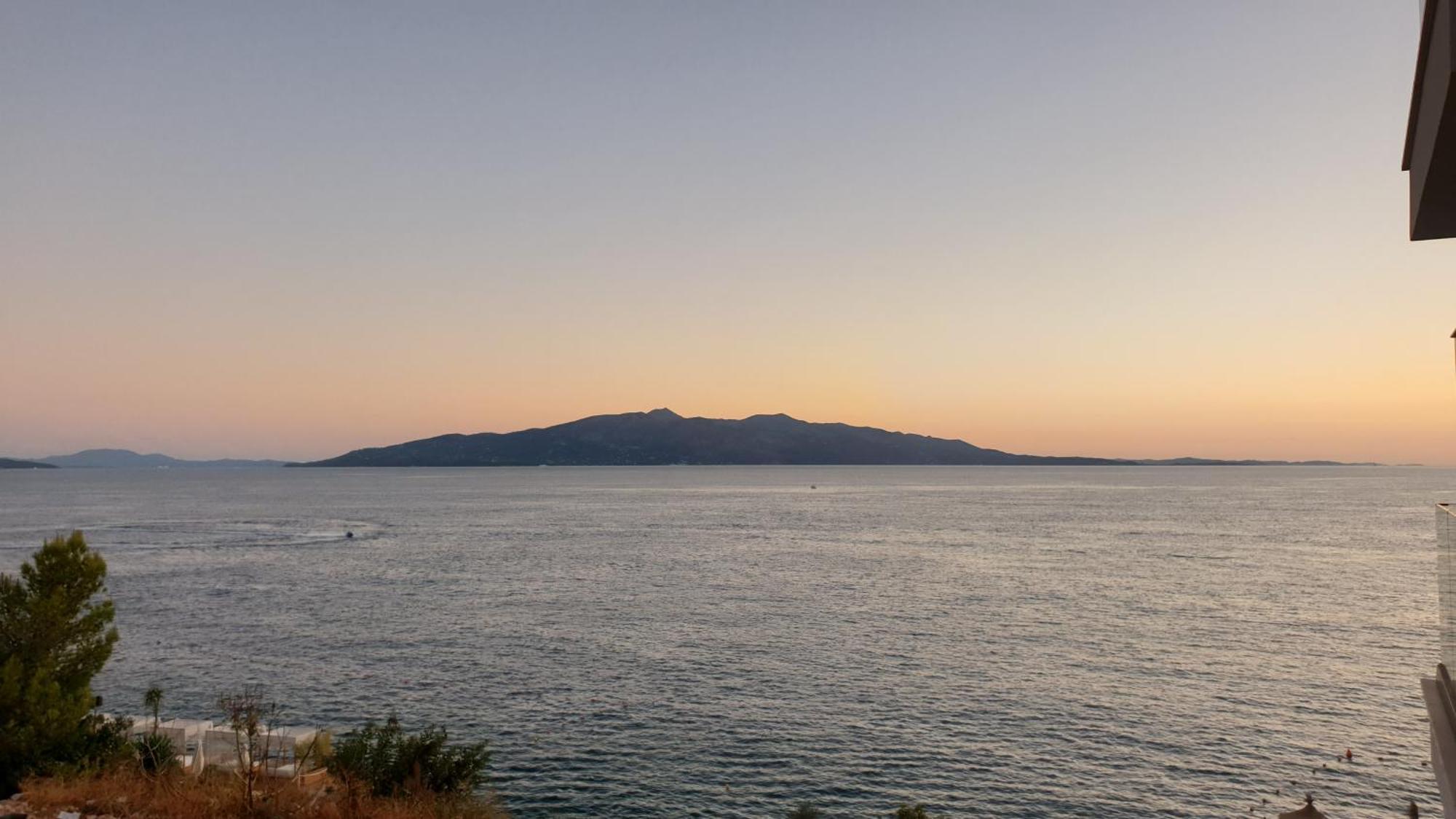 2F Saranda Apartment Dış mekan fotoğraf